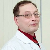 Врач Вахрушев Сергей Иванович